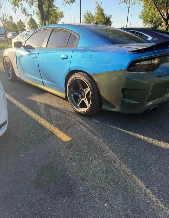 2015 Dodge Charger 7th Gen - Image 3 of 5
