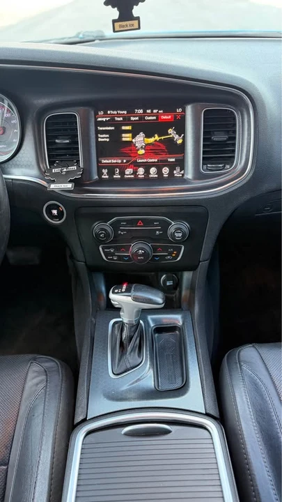 2015 Dodge Charger 7th Gen - Image 18 of 20