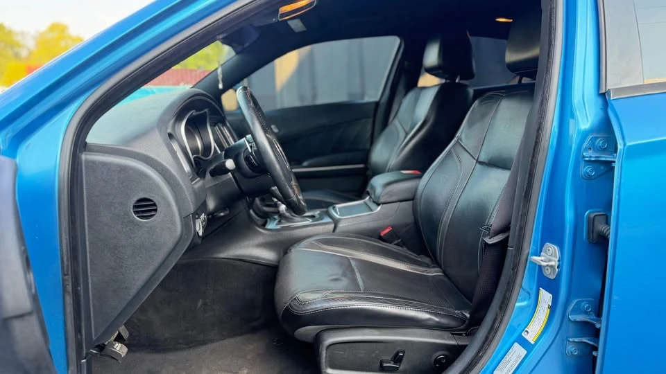 2015 Dodge Charger 7th Gen - Image 13 of 20
