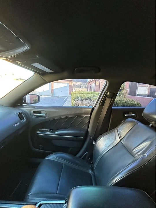2015 Dodge Charger 7th Gen - Image 14 of 15