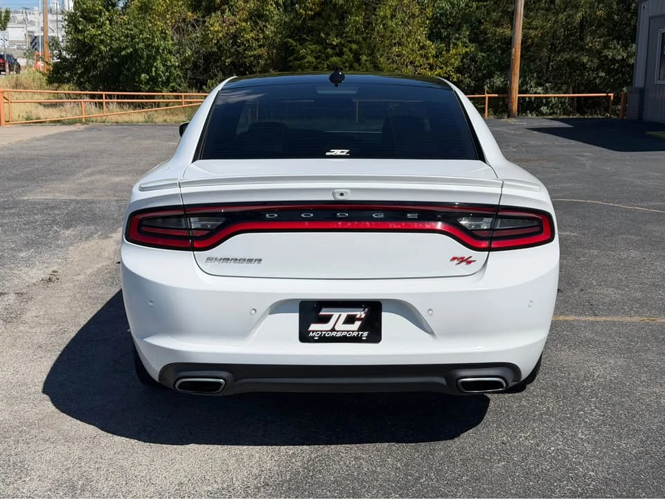 2015 Dodge Charger 7th Gen - Image 4 of 16
