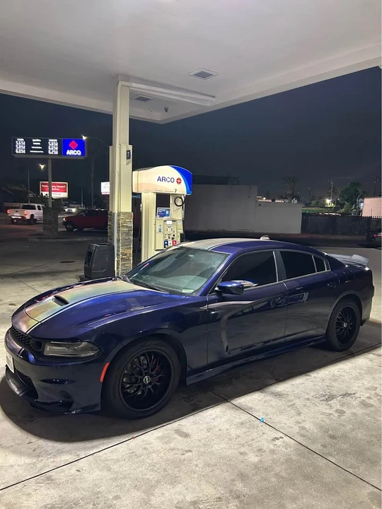 2015 Dodge Charger 7th Gen - Image 2 of 11