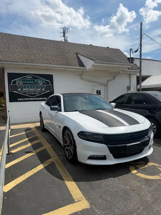 2015 Dodge Charger 7th Gen - Image 3 of 14