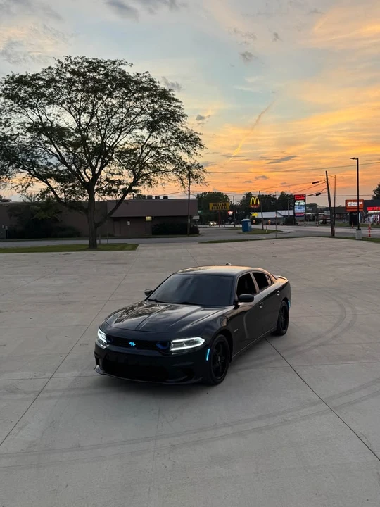 2015 Dodge Charger 7th Gen - Image 16 of 17