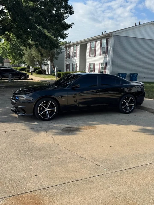 2015 Dodge Charger 7th Gen - Image 5 of 17