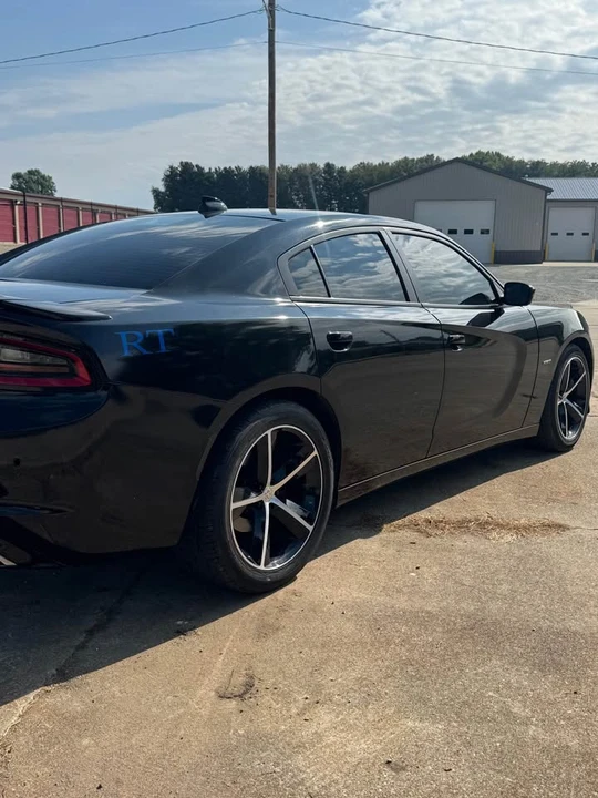 2015 Dodge Charger 7th Gen - Image 3 of 17