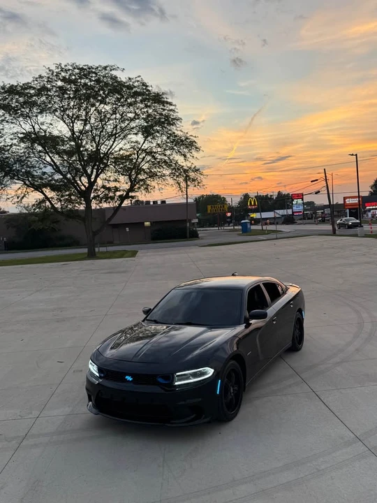 2015 Dodge Charger 7th Gen - Image 15 of 17