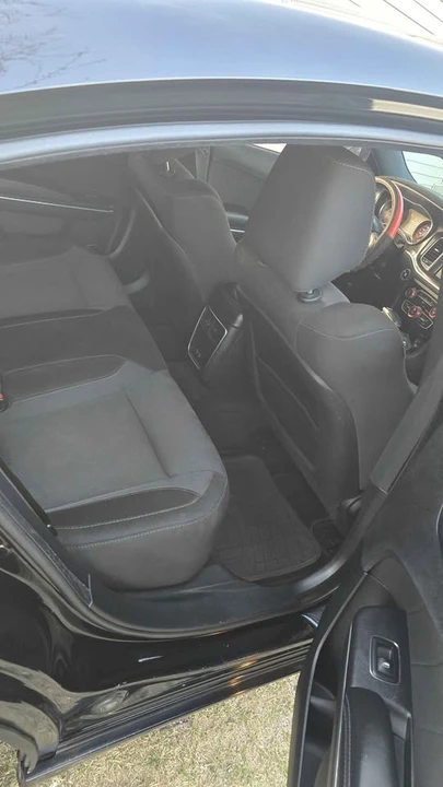 2015 Dodge Charger - Image 3 of 8