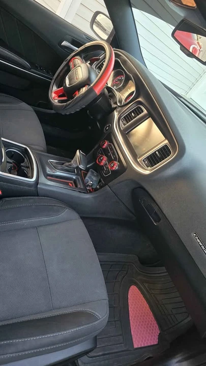 2015 Dodge Charger - Image 4 of 8