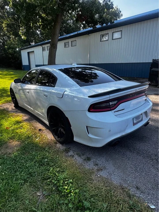 2015 Dodge Charger 7th Gen - Image 5 of 13