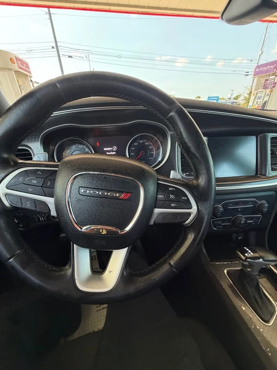 2015 Dodge Charger 7th Gen - Image 13 of 18