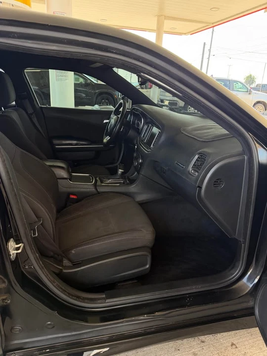 2015 Dodge Charger 7th Gen - Image 11 of 18