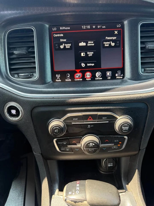 2015 Dodge Charger 7th Gen - Image 9 of 18