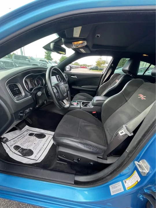 2015 Dodge Charger 7th Gen - Image 9 of 11