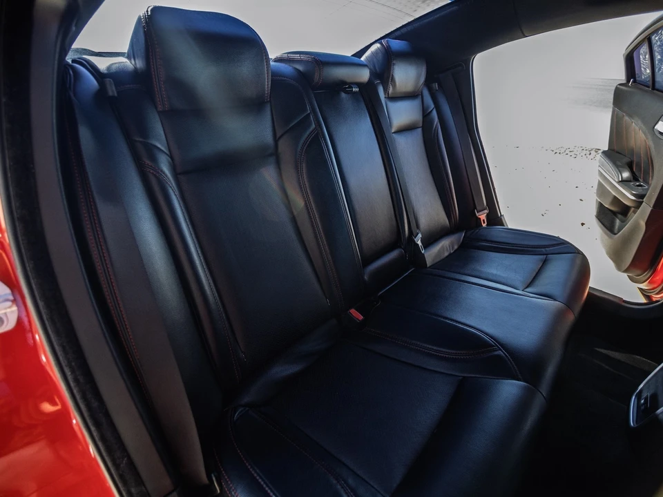 2015 Dodge Charger 7th Gen - Image 19 of 21
