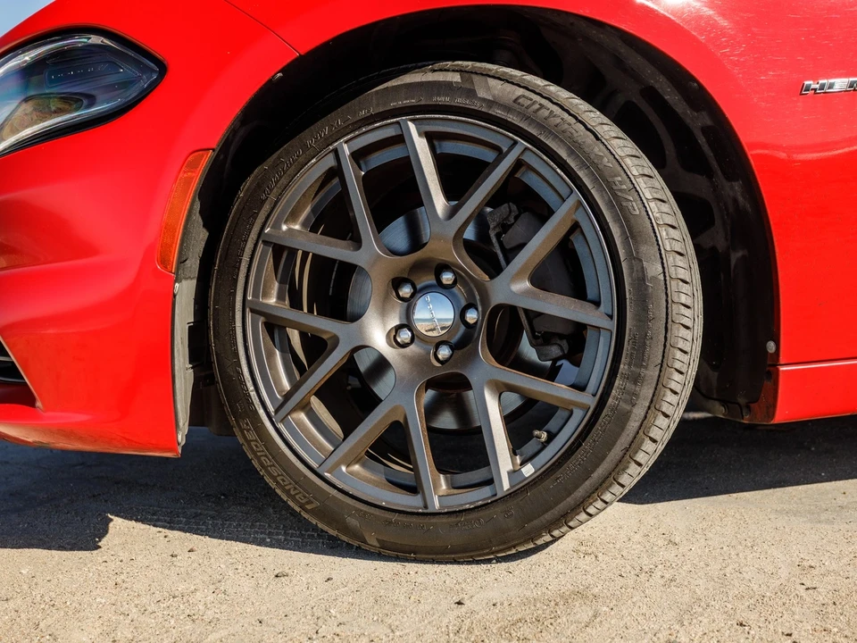 2015 Dodge Charger 7th Gen - Image 15 of 21