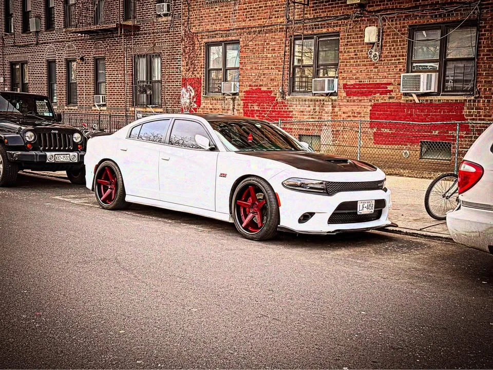 2015 Dodge Charger SRT & 392 7th Gen - Image 5 of 7