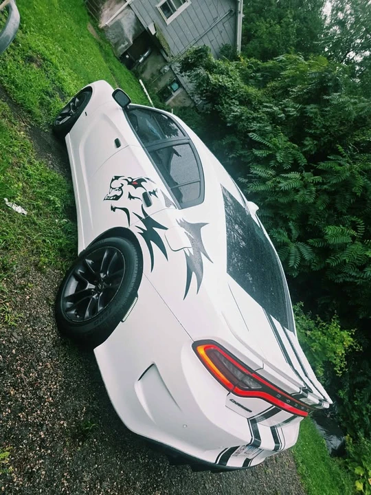 2015 Dodge Charger SRT & 392 7th Gen - Image 2 of 10