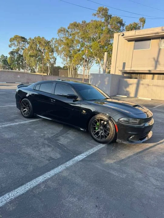 2015 Dodge Charger SRT & 392 7th Gen - Image 16 of 20