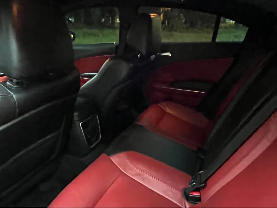 2015 Dodge Charger 7th Gen - Image 9 of 16
