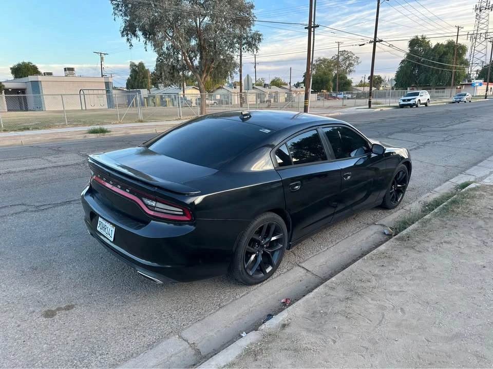 2015 Dodge Charger 7th Gen - Image 2 of 4