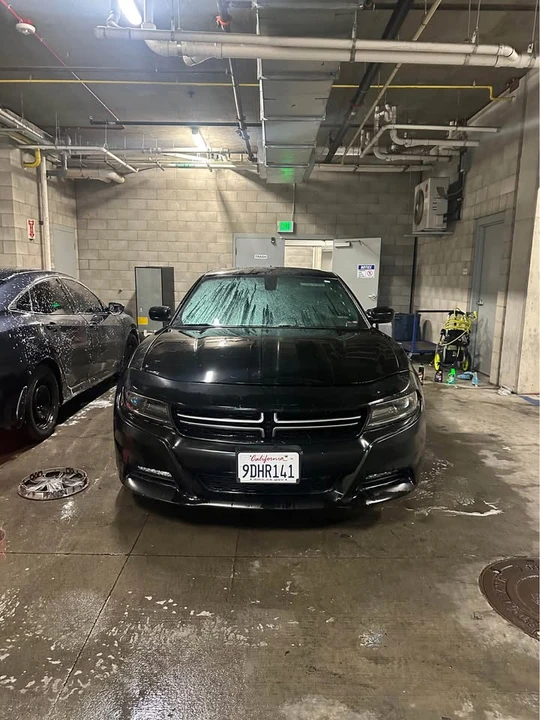 2015 Dodge Charger 7th Gen - Image 2 of 5