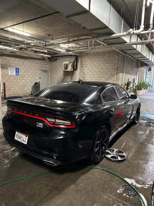 2015 Dodge Charger 7th Gen - Image 3 of 5