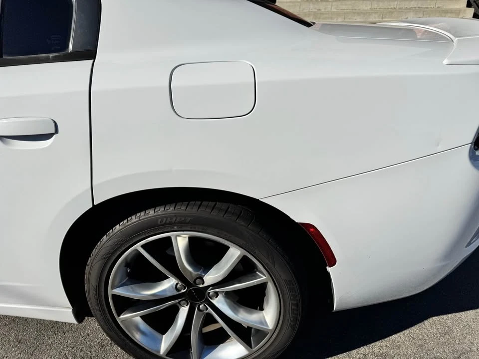 2015 Dodge Charger 7th Gen - Image 14 of 18