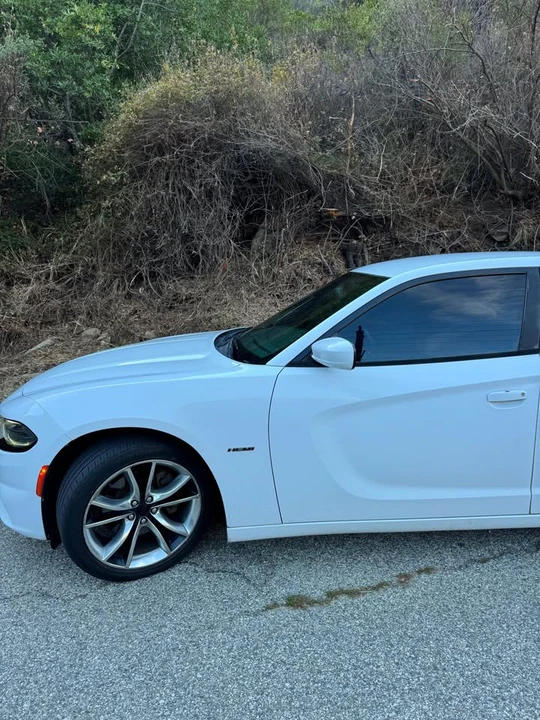 2015 Dodge Charger 7th Gen - Image 4 of 18