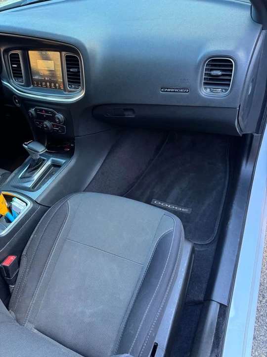 2015 Dodge Charger 7th Gen - Image 11 of 18
