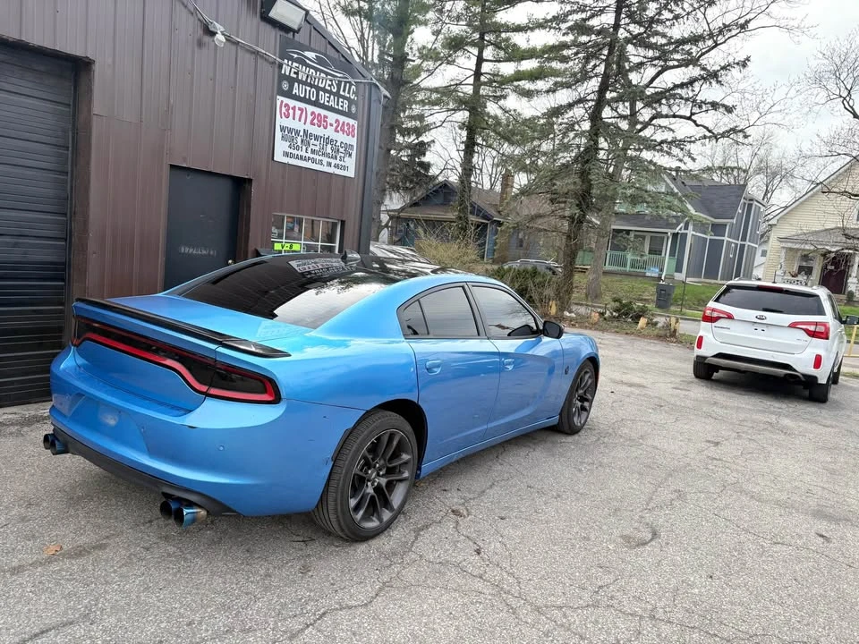 2015 Dodge Charger 7th Gen - Image 9 of 17