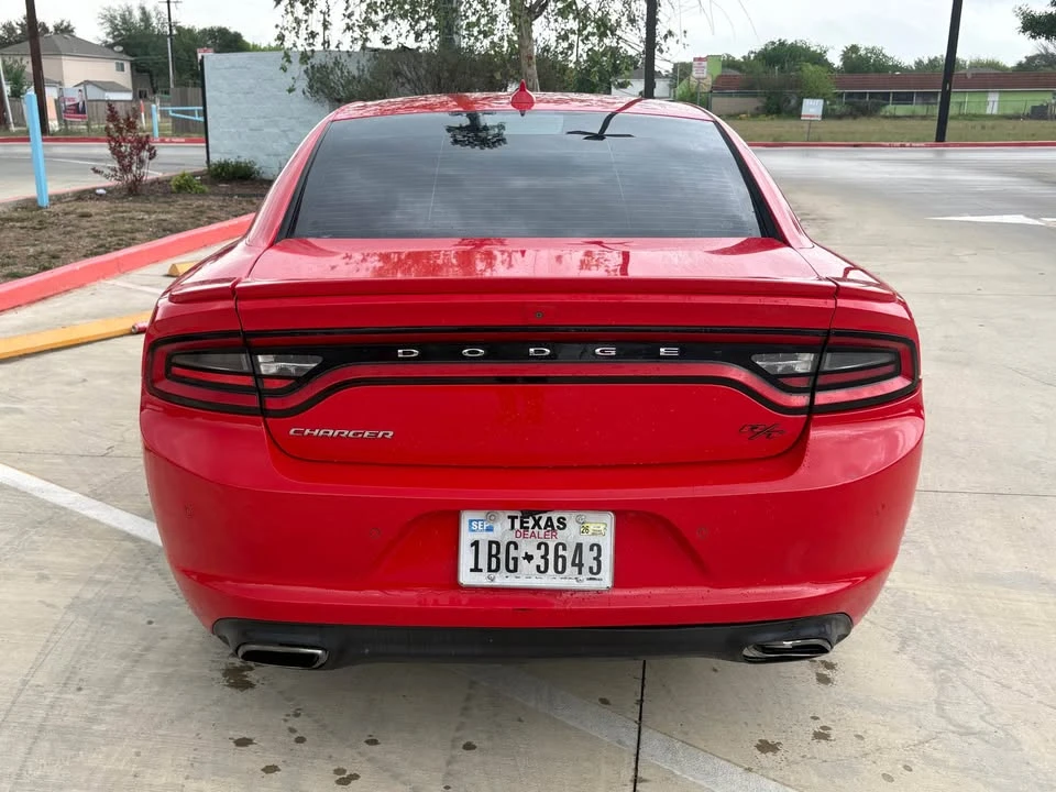 2015 Dodge Charger 7th Gen - Image 8 of 13