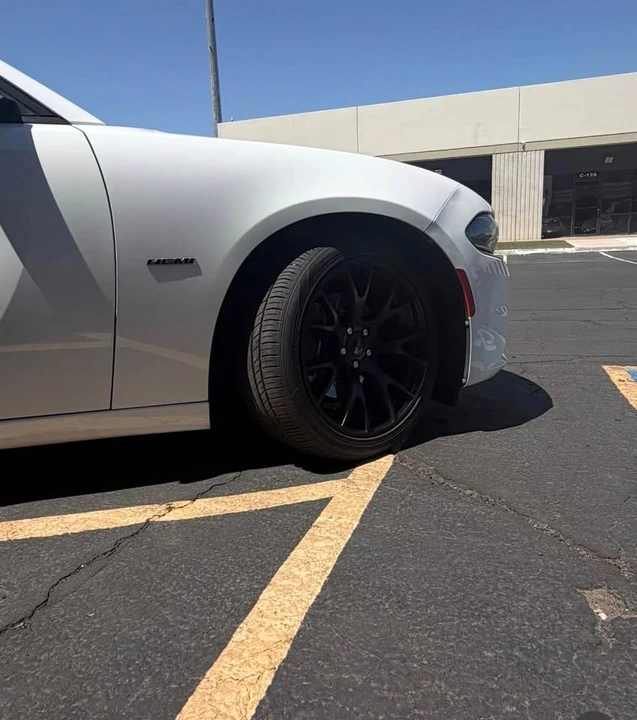 2015 Dodge Charger 7th Gen - Image 3 of 5