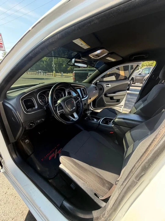 2015 Dodge Charger 7th Gen - Image 5 of 12