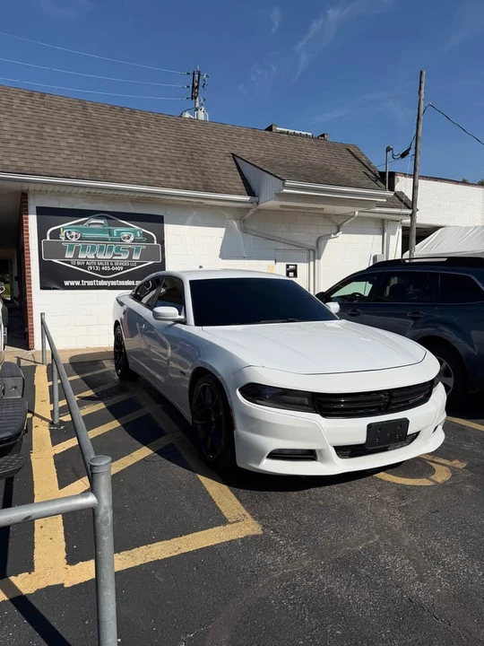 2015 Dodge Charger 7th Gen - Image 3 of 12
