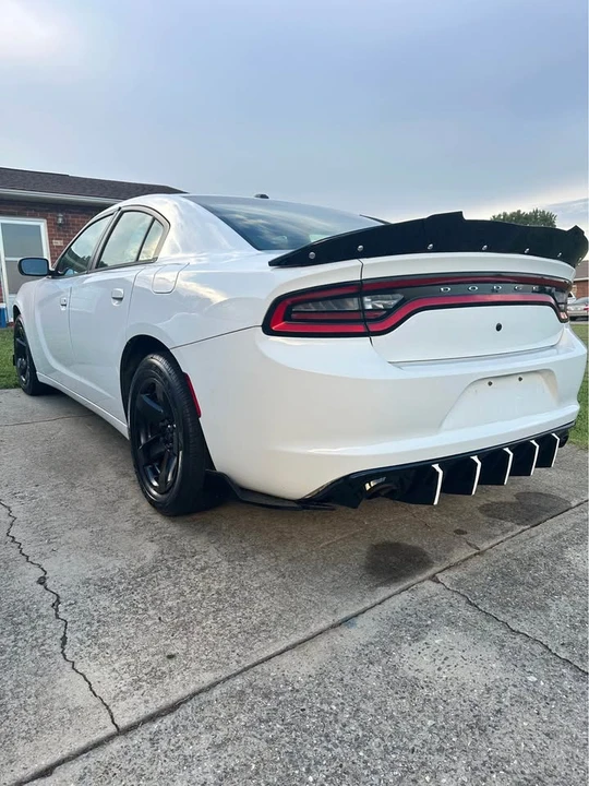 2015 Dodge Charger 7th Gen - Image 9 of 10