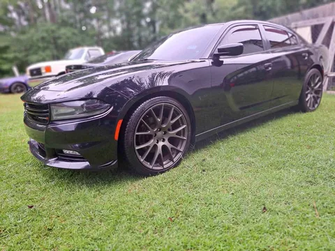 2015 Dodge Charger R/T Sedan 4D