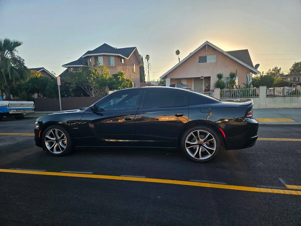 2015 Dodge Charger 7th Gen - Image 2 of 10