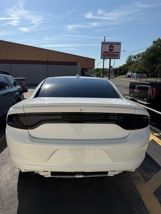 2015 Dodge Charger 7th Gen - Image 16 of 18