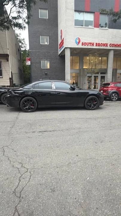 2015 Dodge Charger 7th Gen - Image 4 of 7