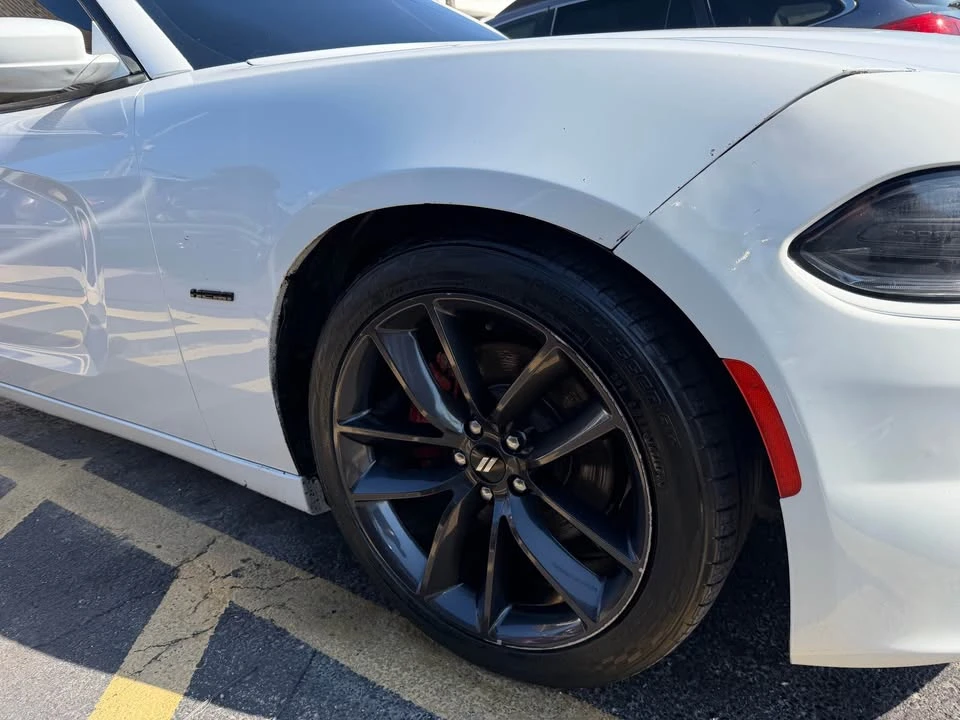 2015 Dodge Charger 7th Gen - Image 11 of 18