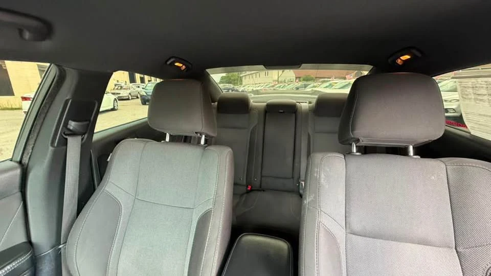 2015 Dodge Charger 7th Gen - Image 16 of 18