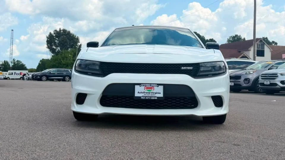 2015 Dodge Charger 7th Gen - Image 4 of 18