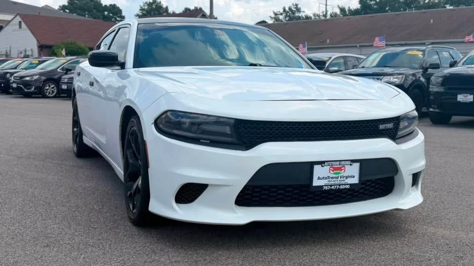2015 Dodge Charger 7th Gen - Image 2 of 18