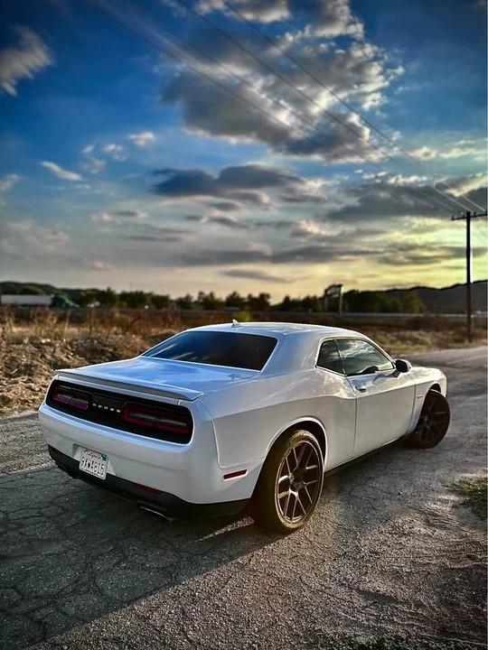 2015 Dodge Charger 7th Gen - Image 2 of 8