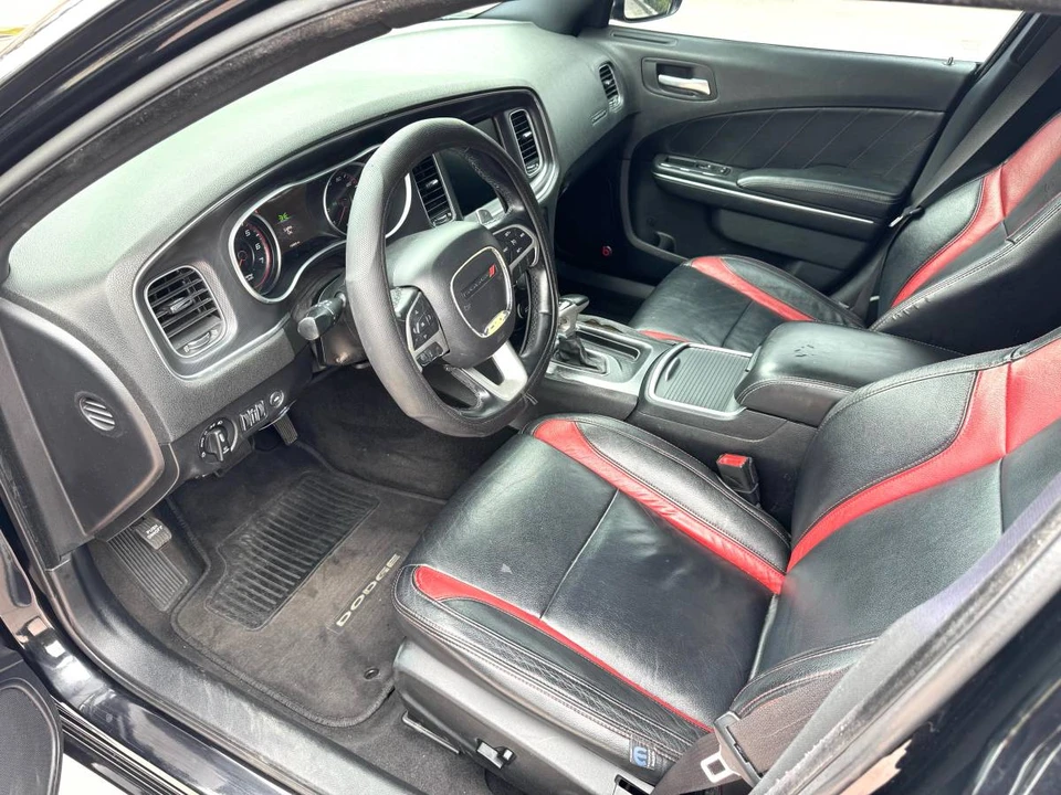2015 Dodge Charger 7th Gen - Image 6 of 16