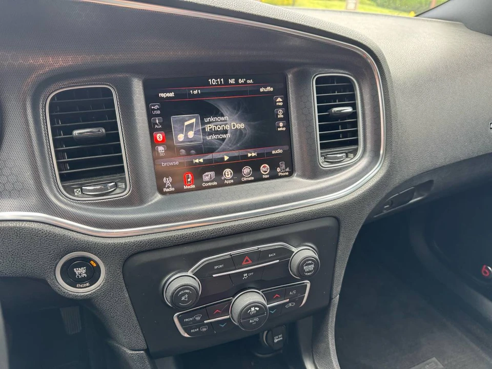 2015 Dodge Charger 7th Gen - Image 11 of 16