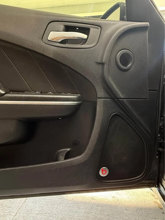 2015 Dodge Charger 7th Gen - Image 3 of 13