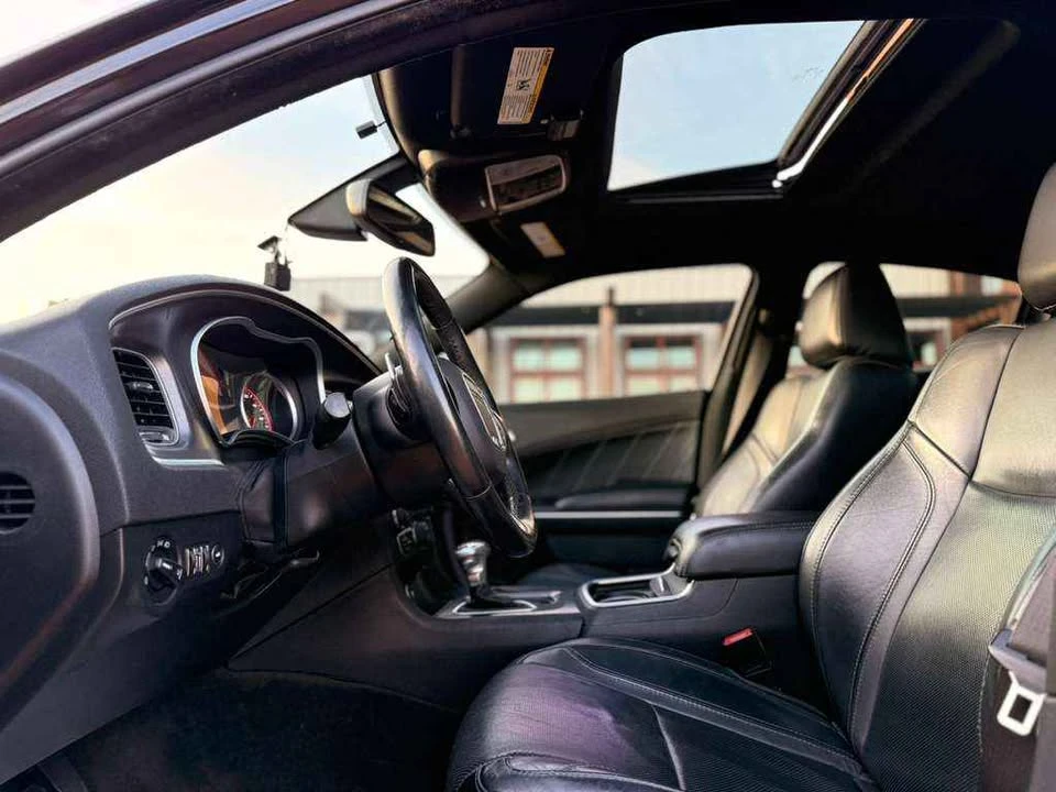 2015 Dodge Charger 7th Gen - Image 4 of 9