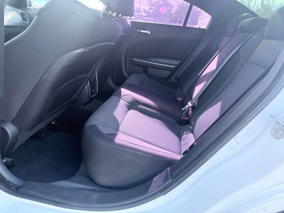 2015 Dodge Charger 7th Gen - Image 8 of 10